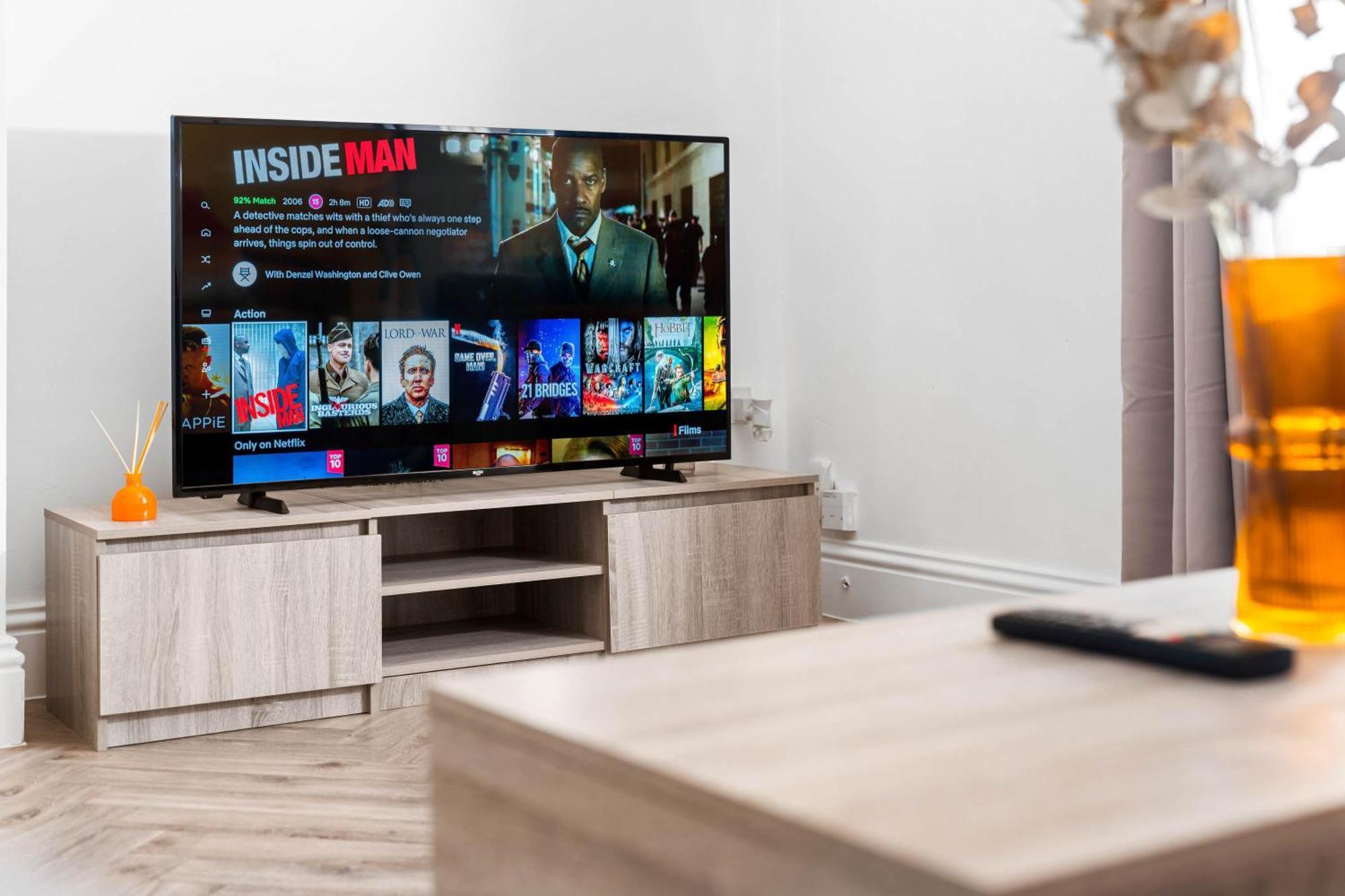Luxury Apartment - Wolverhampton - Netflix - Smart Tv - Fast Wifi - 7Apc Eksteriør billede