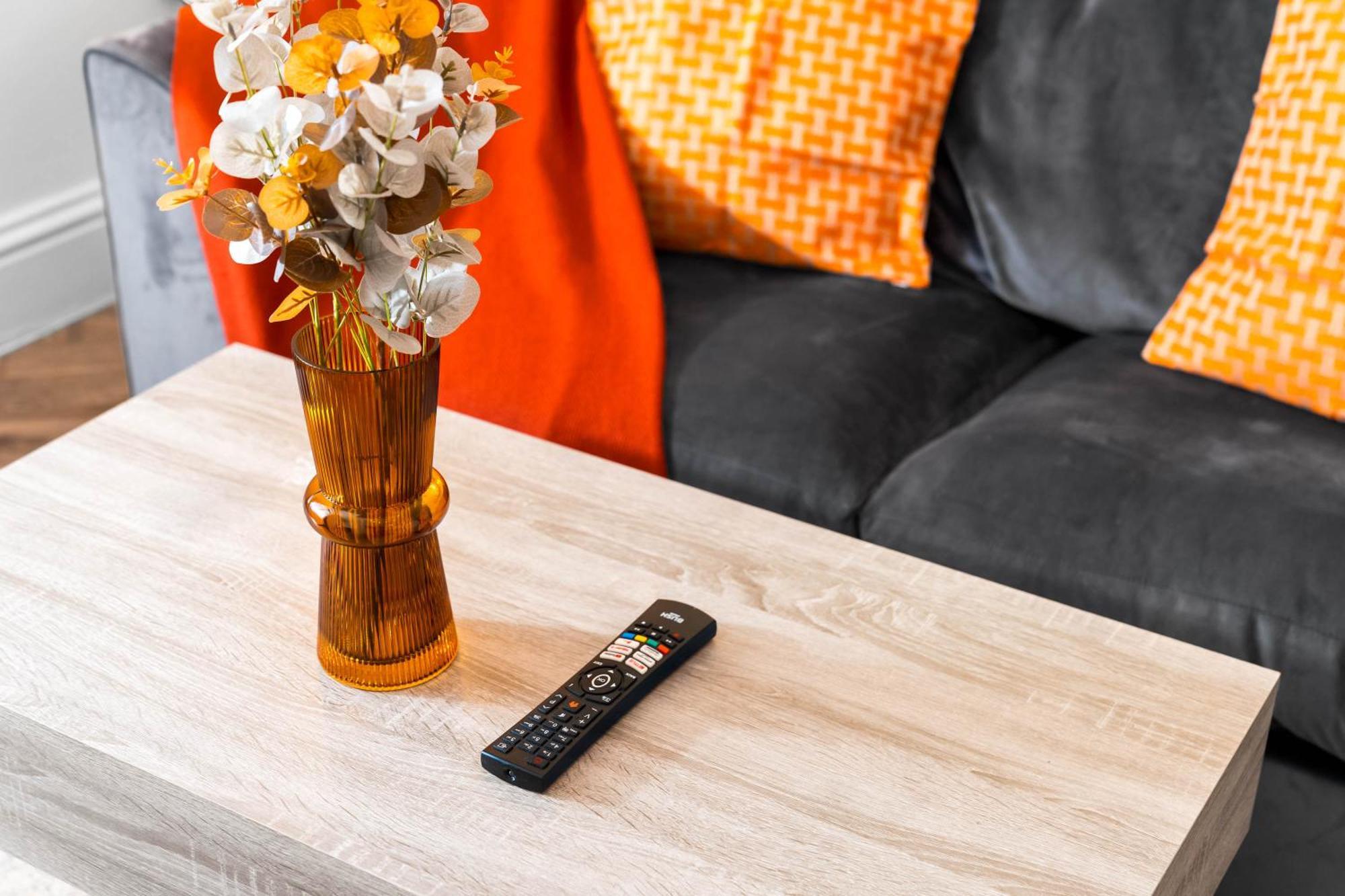 Luxury Apartment - Wolverhampton - Netflix - Smart Tv - Fast Wifi - 7Apc Eksteriør billede